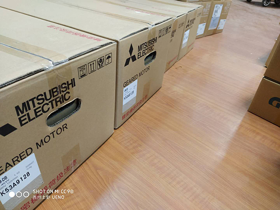 三菱减速电机型号GM-SHYF-RH 0.1kW 1/120...