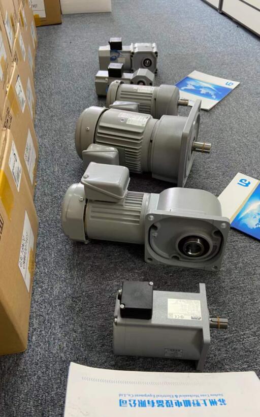 电压380V的日精减速机F3S25N5-CNJ020TPCT...