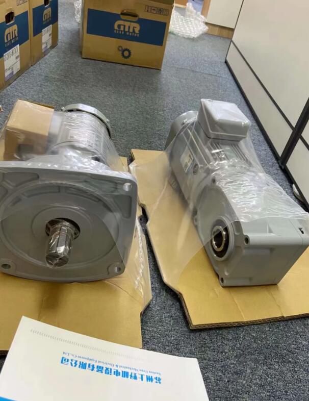 日精减速机型号F3S35N15-MD08TANTB2美国电压...