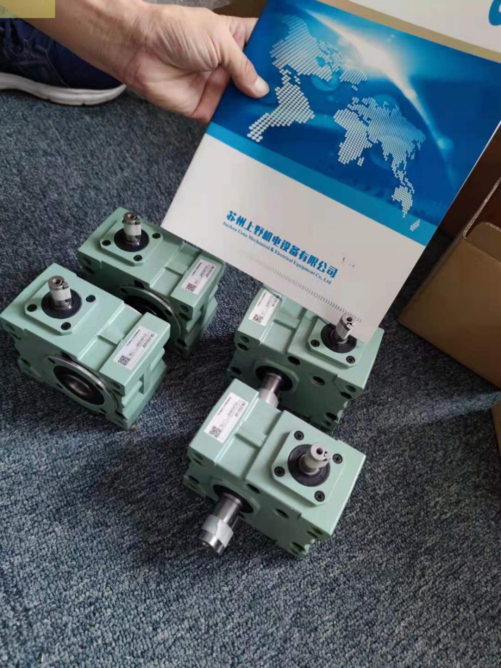 日本TSUBAKI椿本EW系列蜗轮减速机EW150B15LR