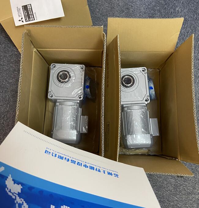 日本三菱减速机型号GM-SHYF-RH-0.4KW-1/30...