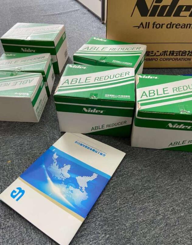 原装进口新宝减速机型号VRXF-45D-K-14BK9 