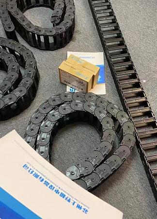 TSUBAKI日本椿本电缆拖链型号TKP18H15-30W3...