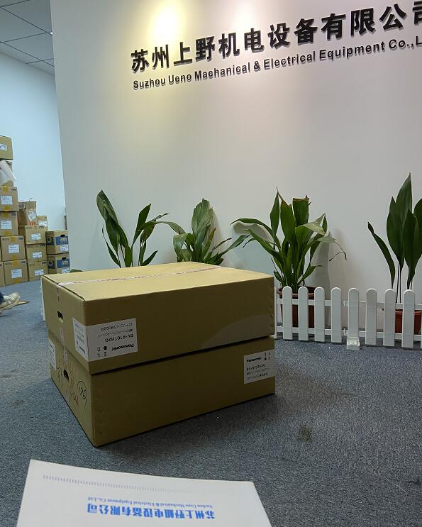  用于生产手机液晶显示玻璃的松下空气过滤风机 型号：BV-R...